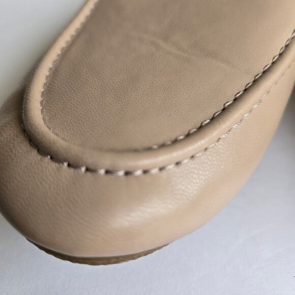 Cliff's by White Mountain Women's Size 7.5 Gracefully Smooth Taupe Loafers - Picture 7 of 16